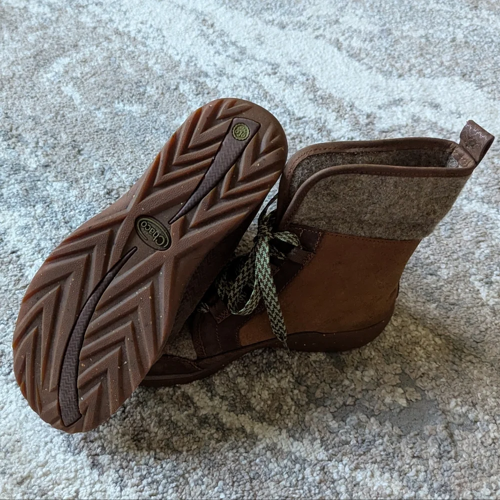 Chaco Women's Barbary Boot (Sz 7)‎